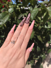 Load image into Gallery viewer, Cheetah Kisses